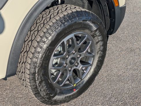 New 2025 Ford Ranger XLT w/ FX4 Off-Road Package image 13