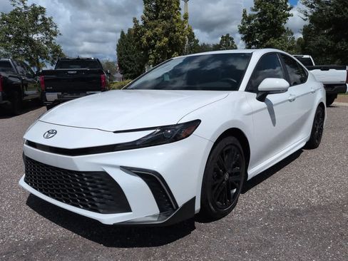 Certified 2026 Toyota Camry SE FWD image 2