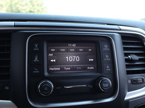 Used 2022 RAM 1500 Classic SLT RWD image 8