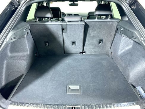 Certified 2025 Audi Q3 2.0T Premium Plus w/ Premium Plus Package image 36