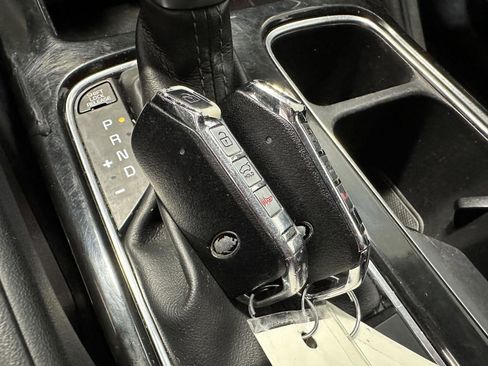 Used 2020 Kia Telluride S AWD/4WD image 28