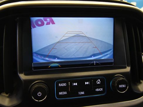 Used 2018 GMC Canyon SLE image 20