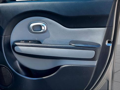 Used 2017 Kia Soul FWD image 23