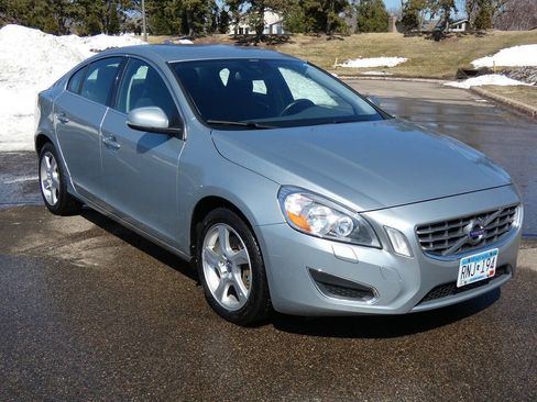 Used 2013 Volvo S60 T5 image 5