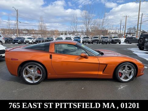 Used 2007 Chevrolet Corvette Coupe w/ Performance Package image 8
