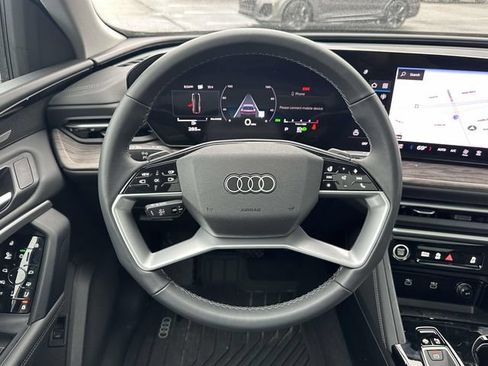 Certified 2025 Audi Q5 Premium Plus w/ Premium Plus AWD/4WD image 17