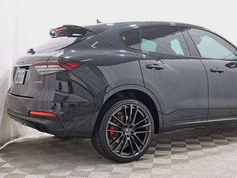 Used 2022 Maserati Levante Modena S AWD/4WD image 10