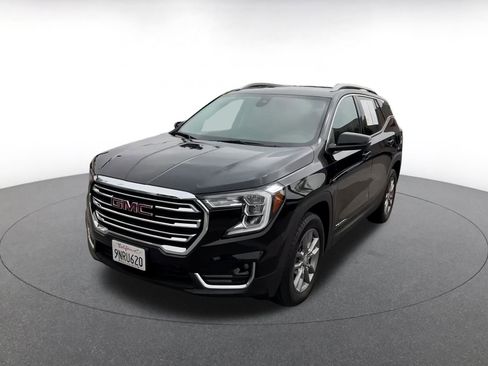 Used 2024 GMC Terrain SLT image 4
