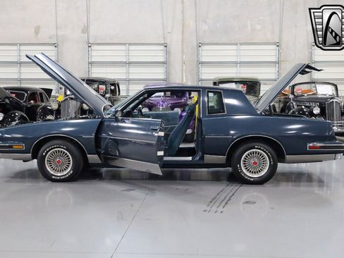 Used 1987 Pontiac Grand Prix LE image 11