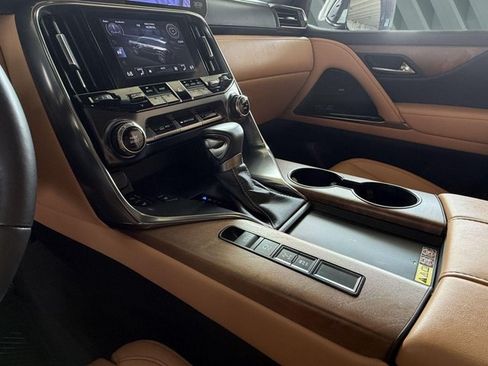 Certified 2024 Lexus LX 600 4WD w/ Interior Upgrade Package image 22