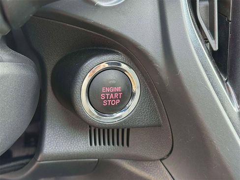 Used 2025 Subaru Forester Premium image 26