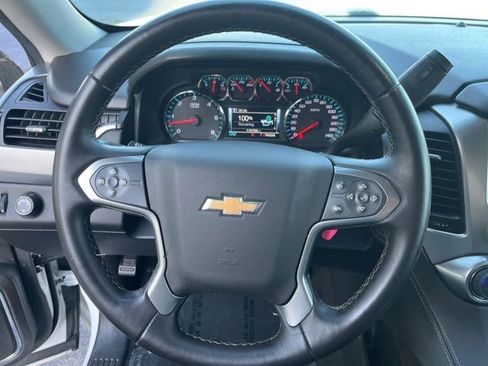 Used 2016 Chevrolet Suburban LS RWD image 18