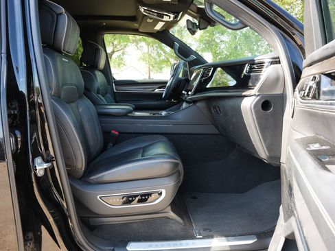 Used 2022 Jeep Grand Wagoneer Series II image 28