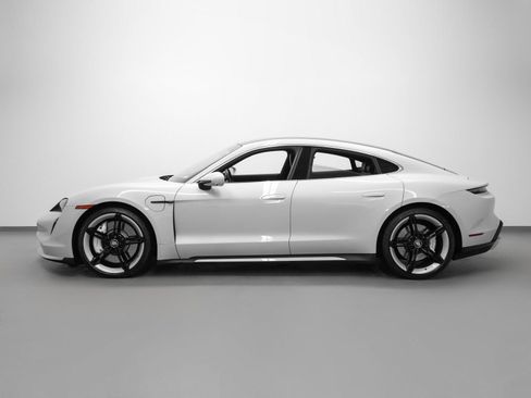 Certified 2021 Porsche Taycan Turbo image 2