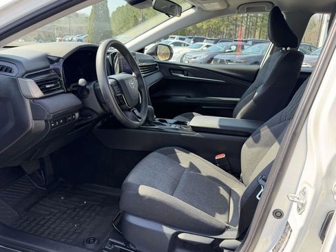 Used 2025 Toyota Camry LE image 16