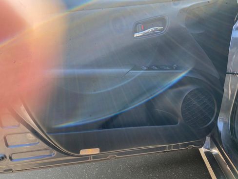 Used 2017 Toyota Prius Prime Plus image 8