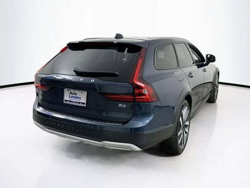 Used 2025 Volvo V90 B6 Cross Country Ultra w/ Protection Package Premier image 5