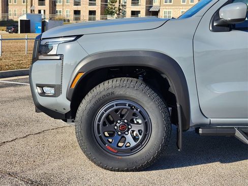 New 2026 Nissan Frontier PRO-4X w/ Tow Package image 6