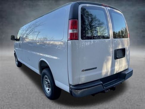 New 2025 Chevrolet Express 3500 WT w/ Driver Convenience Package image 10