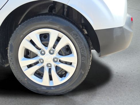 Used 2021 Kia Soul LX FWD image 34