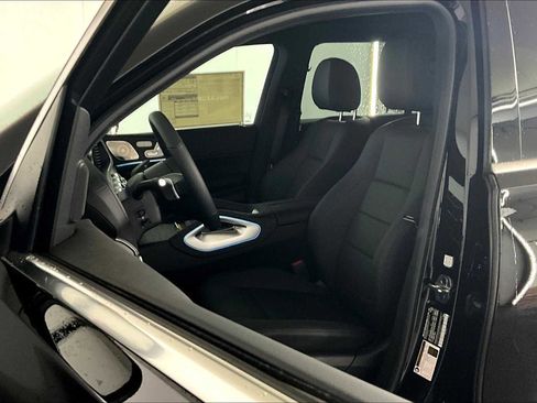 New 2025 Mercedes-Benz GLS 450 4MATIC image 14