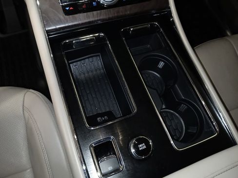 Used 2020 Lincoln Aviator Reserve w/ Equipment Group 201A image 19