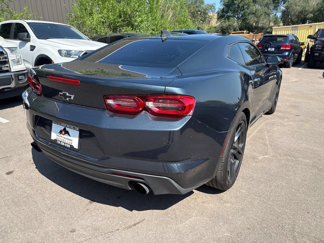 Used 2020 Chevrolet Camaro LT RWD image 7