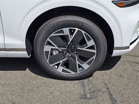 New 2026 Genesis Electrified GV70 Standard image 9