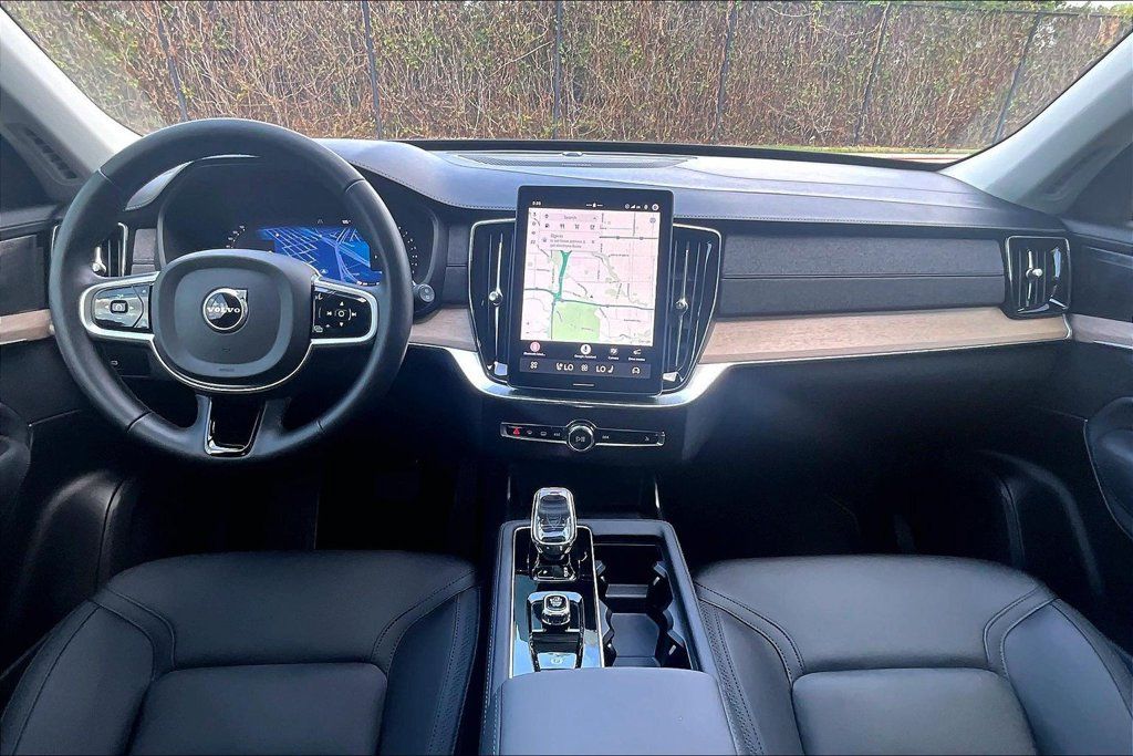 Certified 2026 Volvo XC90 B6 Plus AWD/4WD image 20