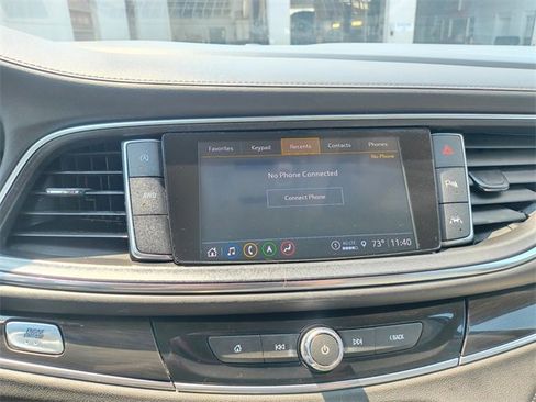 Used 2022 Buick Enclave Essence w/ Sport Touring Edition image 24