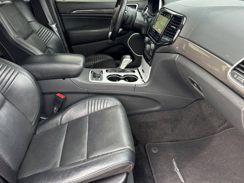 Used 2021 Jeep Grand Cherokee Trackhawk image 16