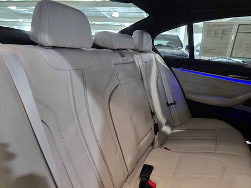 Used 2023 BMW 540i xDrive w/ M Sport Package AWD/4WD image 14