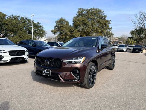 New 2026 Volvo XC60 B5 Ultra w/ Protection Package Premier image 2