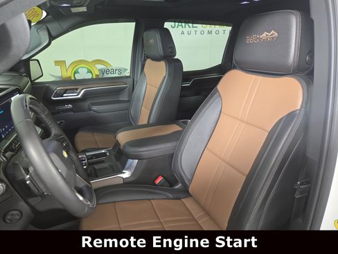 Used 2024 Chevrolet Silverado 1500 High Country AWD/4WD image 11