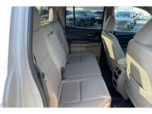 Certified 2019 Honda Ridgeline RTL-E image 17