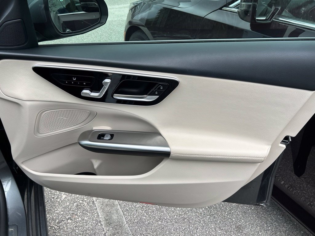 Used 2022 Mercedes-Benz C 300 Sedan image 39