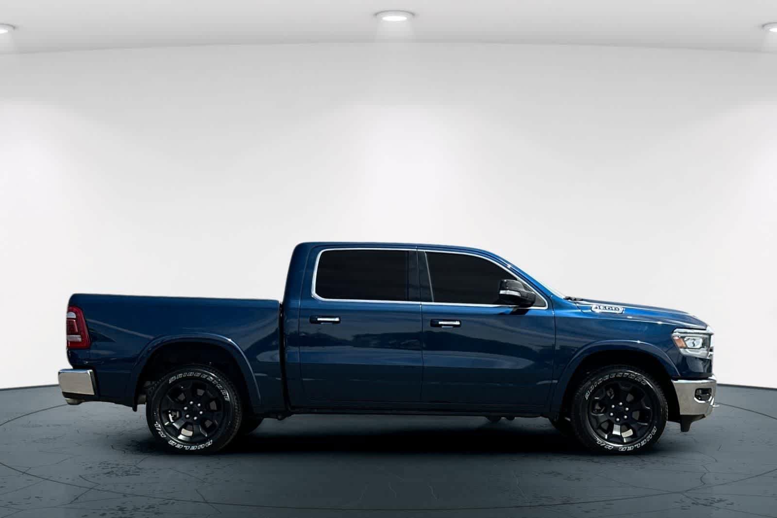 Used 2022 RAM 1500 Laramie AWD/4WD image 6