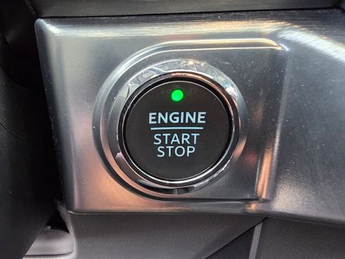 Used 2022 Ford F150 Lariat image 21