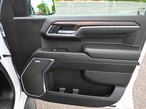Used 2022 GMC Sierra 1500 SLT w/ SLT Convenience Package AWD/4WD image 26