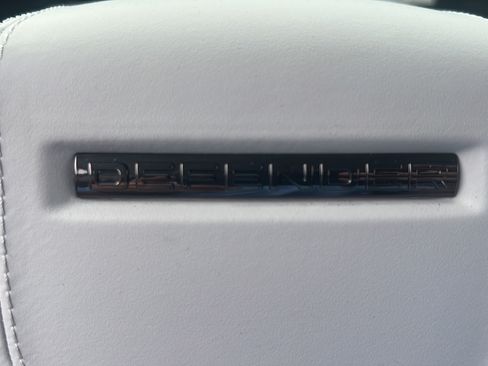New 2026 Land Rover Defender 110 AWD/4WD image 36