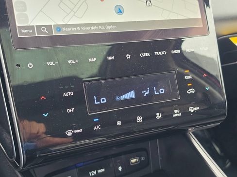 Used 2023 Hyundai Tucson Limited AWD/4WD image 27