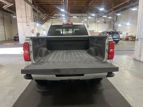 Used 2018 Chevrolet Silverado 1500 LT w/ All Star Edition AWD/4WD image 26