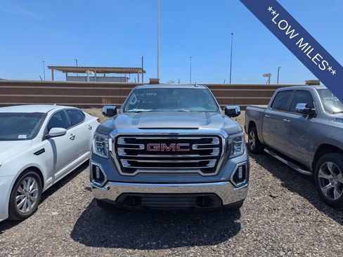 Used 2021 GMC Sierra 1500 SLT w/ SLT Premium Package AWD/4WD image 3