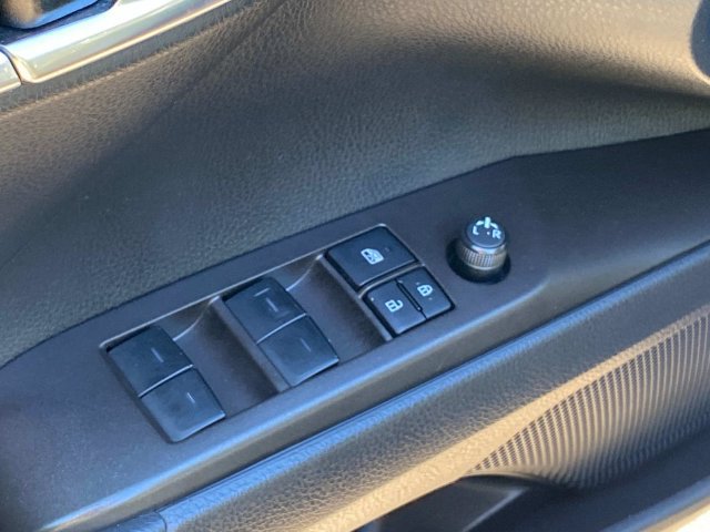 Used 2023 Toyota Camry SE FWD image 13