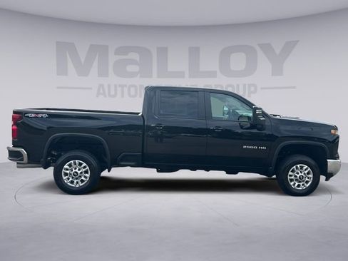 Used 2026 Chevrolet Silverado 2500 LT w/ Convenience Package AWD/4WD image 6