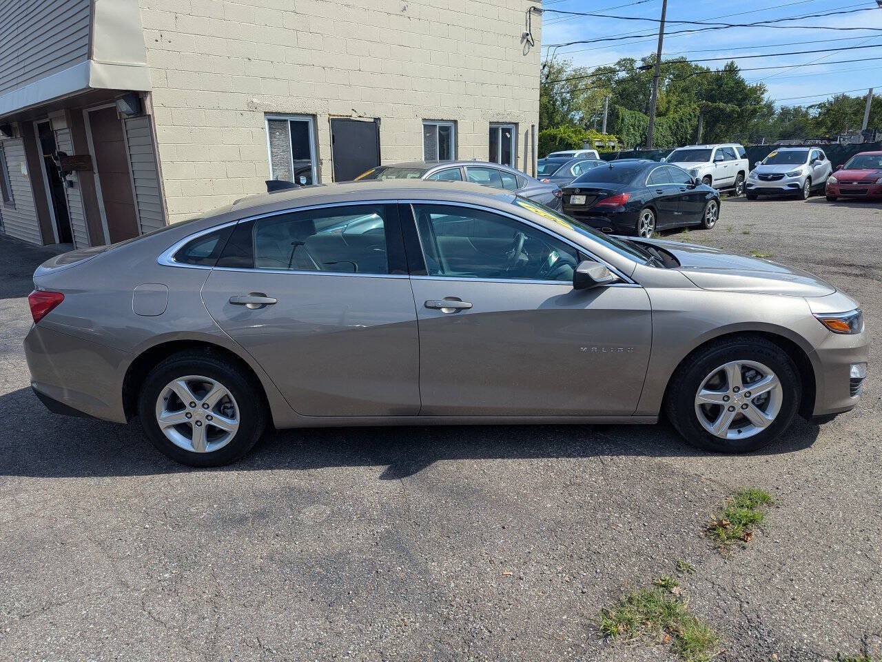 Used 2024 Chevrolet Malibu LS FWD image 8