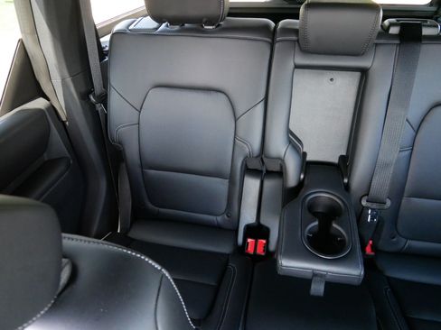 Used 2026 Ford Bronco Outer Banks AWD/4WD image 12