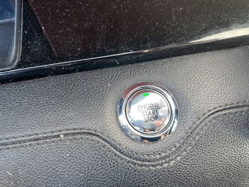 Used 2020 Lincoln Navigator L Reserve w/ Equipment Group 208A Reserve image 19