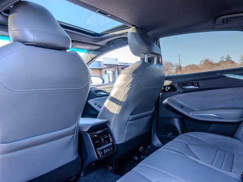 Used 2020 Toyota Avalon Touring image 31