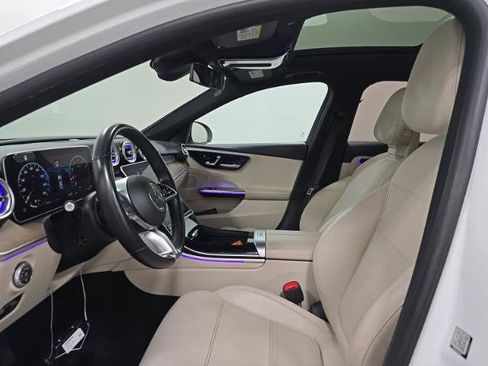 Used 2023 Mercedes-Benz C 300 4MATIC Sedan w/ Exclusive Trim Package image 6